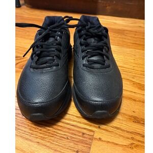 Brooks Addiction Walker 2 Men Black Walking Shoes 1103182E072 Wide 2E Size 9